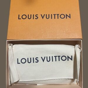 Louis Vuitton Monogram Artic Brazza